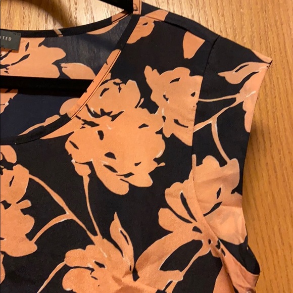 Floral Dress Shirt with Capped Sleeves - Picture 3 of 5